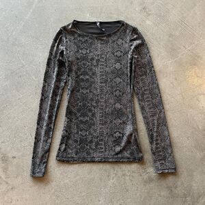 Women's Sheer crocodile long sleeve size small